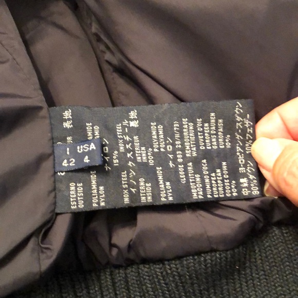 Add down vest - Picture 4 of 8